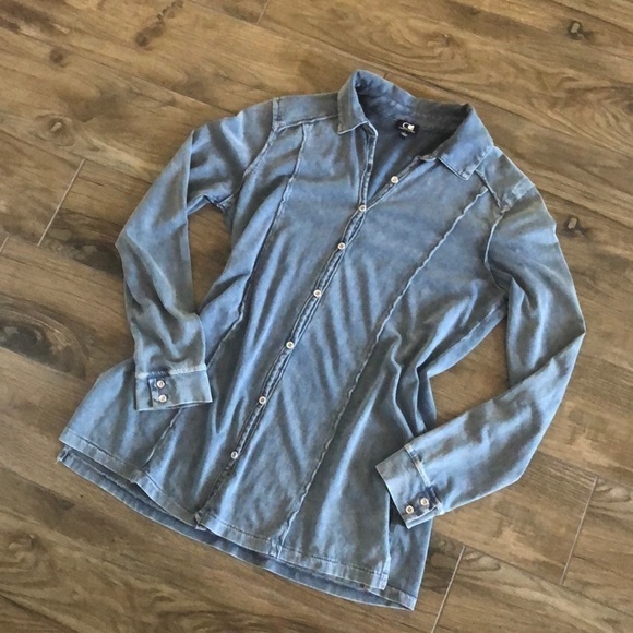Cabie & Gauge Tops - Cabie & Gauge Soft cotton button front blouse